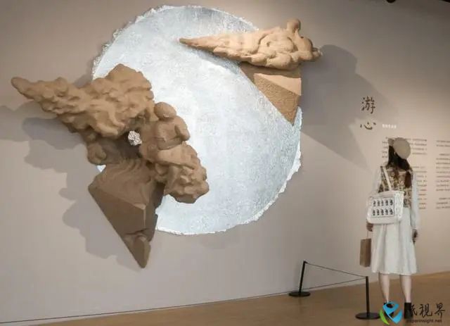 廢舊紙箱變雕塑，“乘物·游心”新展亮相壹美美術(shù)館