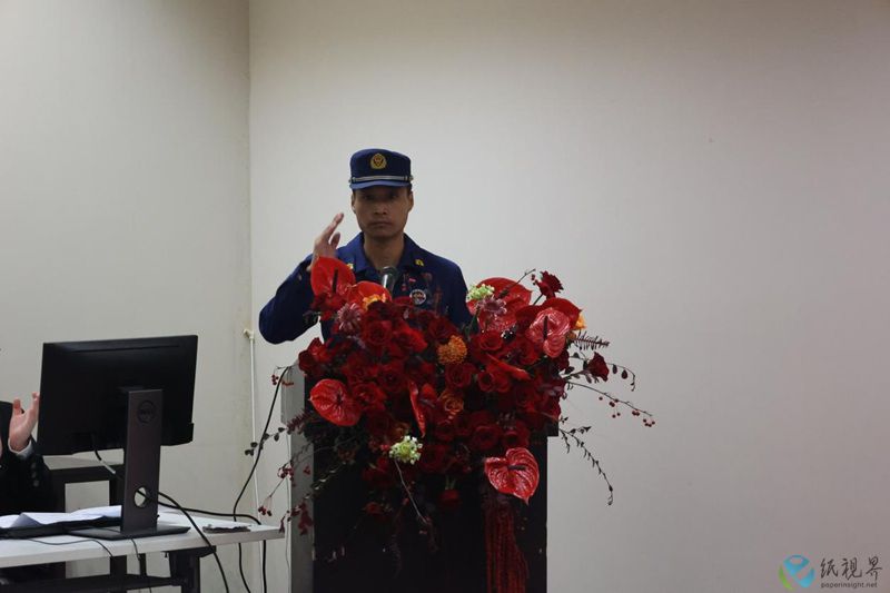 裁判員-800.jpg 裁判員-800.jpg